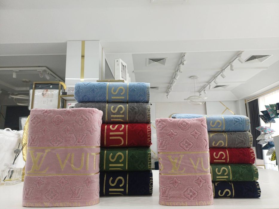 Optom sochiqlar Louis Vuitton