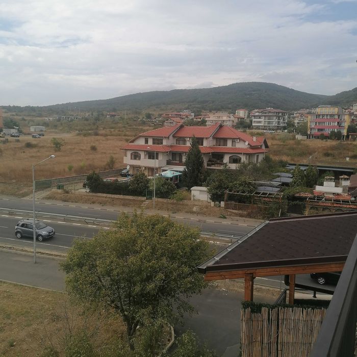 Дава се под наем Двустаен апартамент в Свети Влас - 77 кв.м за 350 € - Снимка #2