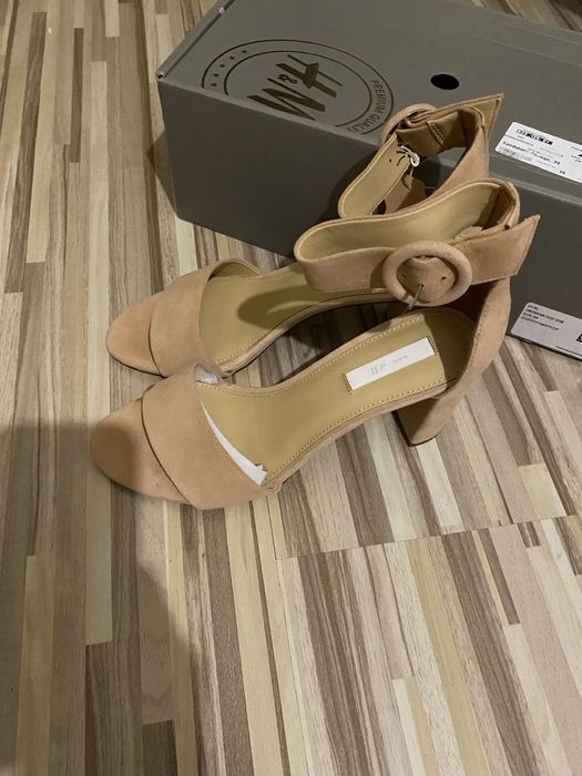 Sandale piele intoarsa