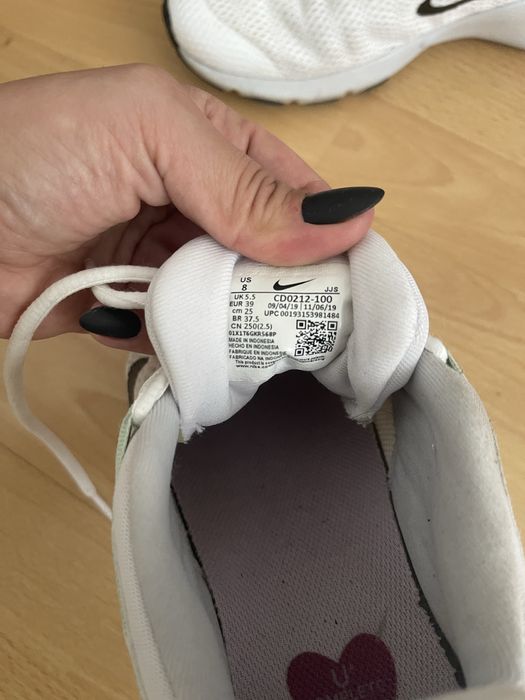 Оригинални маратонки Nike