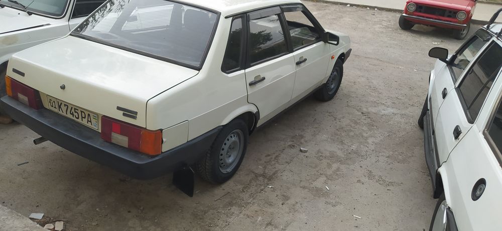 Samara 21099 sotiladi srochna