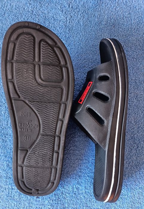 Туфли, мокасины, сланцы.   41р.