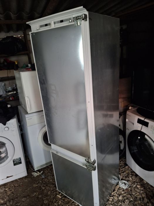 Vând combina frigorifica