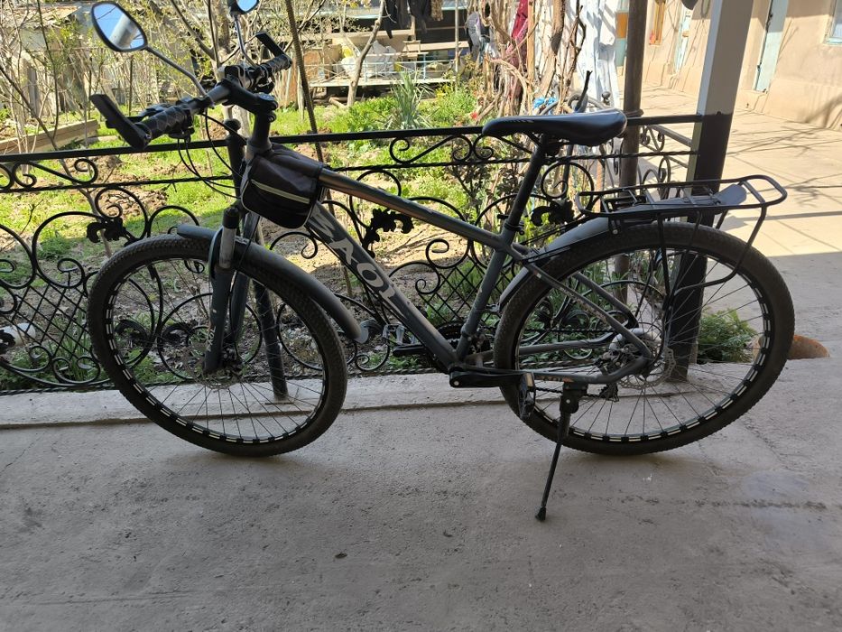 Продам велосипеды,один из них 29,другой 26  и детский складной.