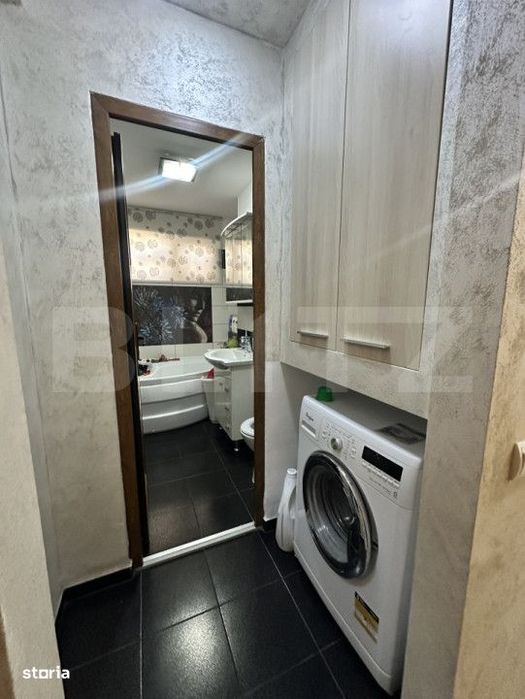 Apartament 3 camere, 68 mp, zona Dezrobirii