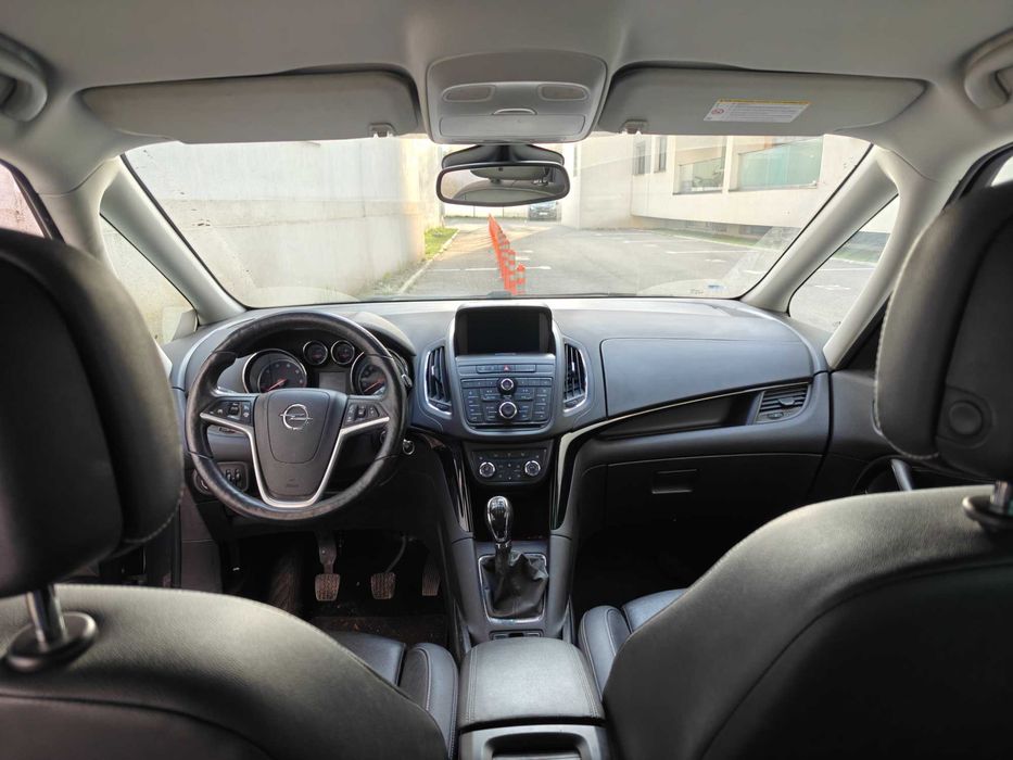 Opel Zafira Tourer 2015