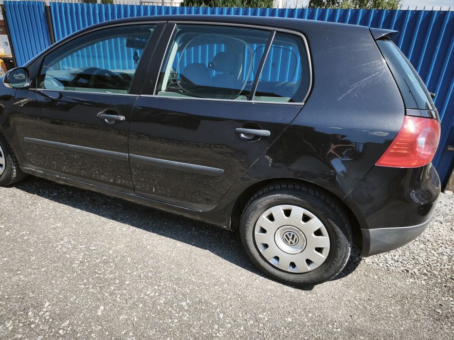 Vând Golf 5 1.9 TDI 2004