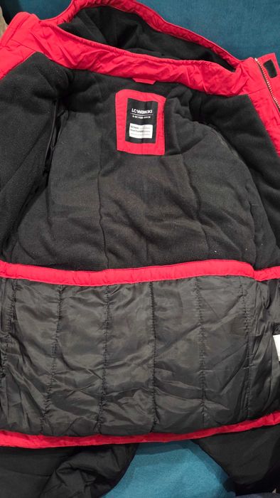 Продавам детски якета и зимен ски панталон 134/140