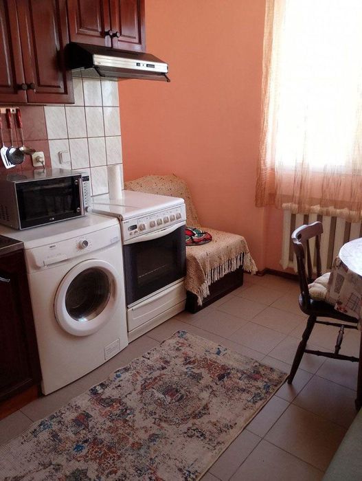 Дава се под наем Двустаен апартамент в София, Люлин 1 - 70 кв.м за 547.23 € - Снимка #3