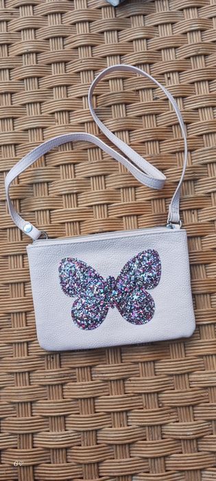 7 ранички/чантички и 1 портмоне