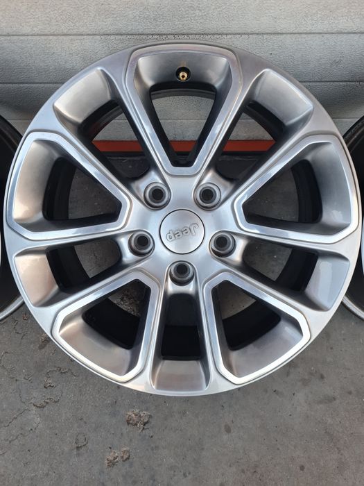 Оригинални джанти за Гранд Чероки JEEP GRAND CHEROKEE R18 5x127 ET56.4 8J