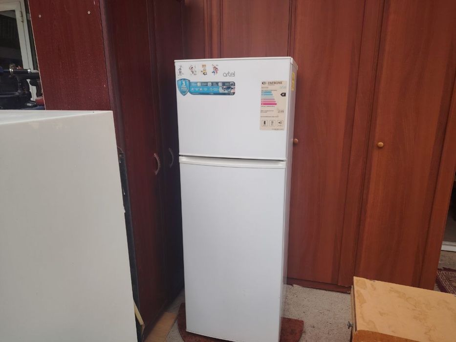Срочно продам холодильник
