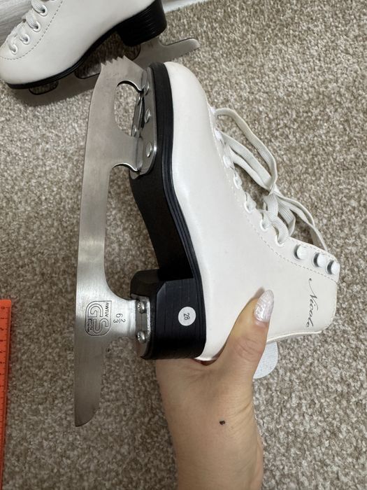 Коньки фигурные белые торг уместен