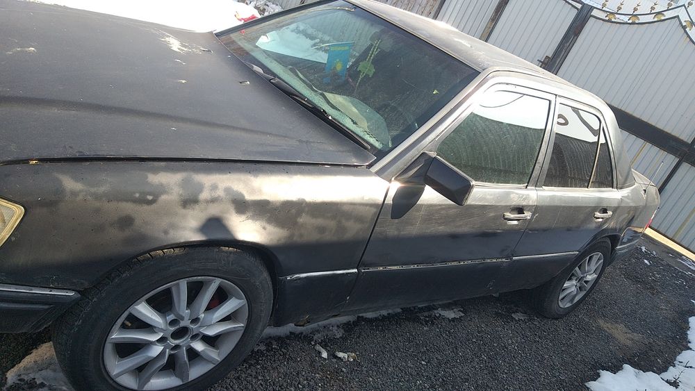 124 Мерс / Продам мерс 124 / 2.2л