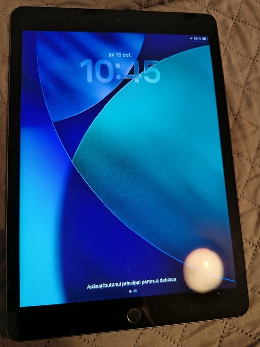 iPad 8(2020) 128 GB Space Gray Cellular +husa si stylus cadou