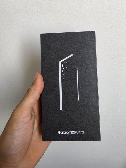 Samsung s25 ultra zoʻr holatda, идеально 256гб натурал титан