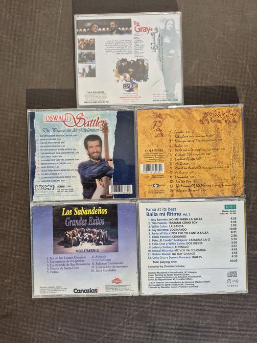 Vand lot 10 CD cu muzica usoara mixta straina internationala Grecesca, turcesca,latino,Salsa

8 CD =100lei

-livrez oriunde în țară cu FAN COURIER sau