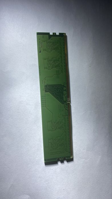 Оперативки DDR4 4гб в отличном состоянии