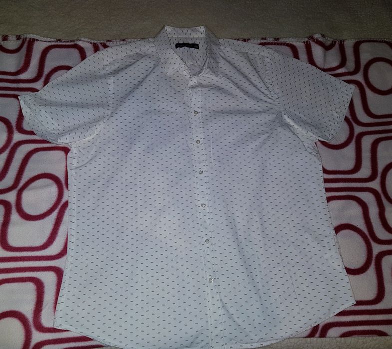 De vanzare camasa de barbati marime XL DECI 43-44