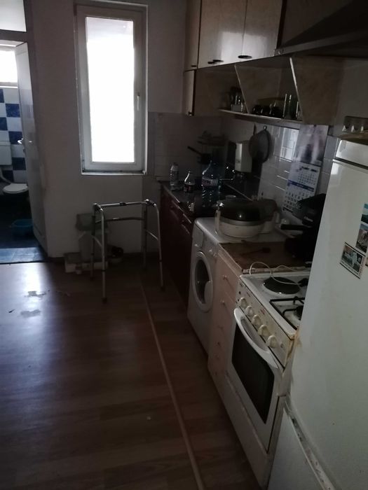 Къща с двор, кв.Волуяк