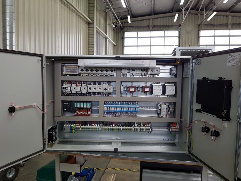 Electrician Autorizat execut diverse lucrari electrice Disponibilitate Part-Time