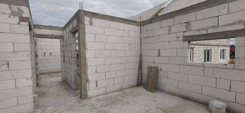Casa nouă 108 M2 cu autorizație de construcție valabilă