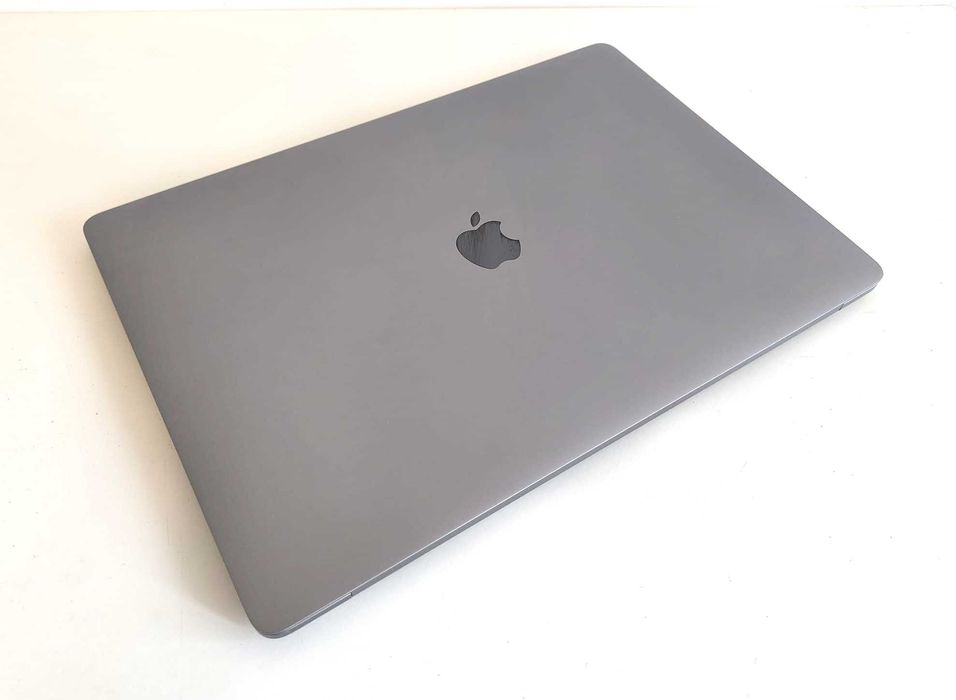 Apple MacBook PRO 15 TouchBar / 30 DE Cicluri/ Impecabil CA NOU!