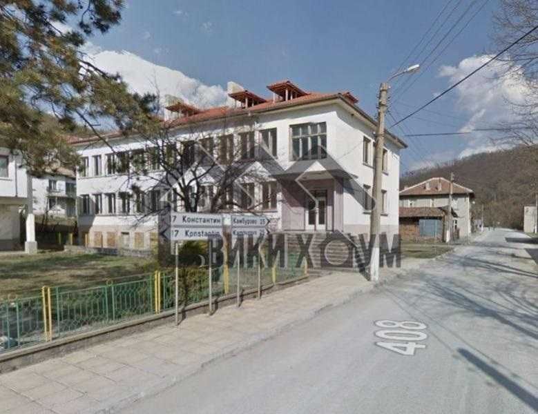 Масивна тухлена къща, област Търговище