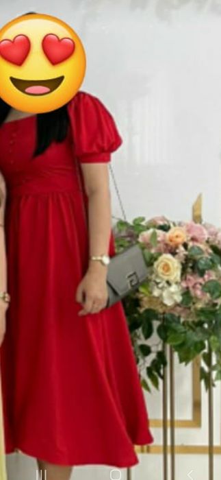 Очень хорошое красное платье