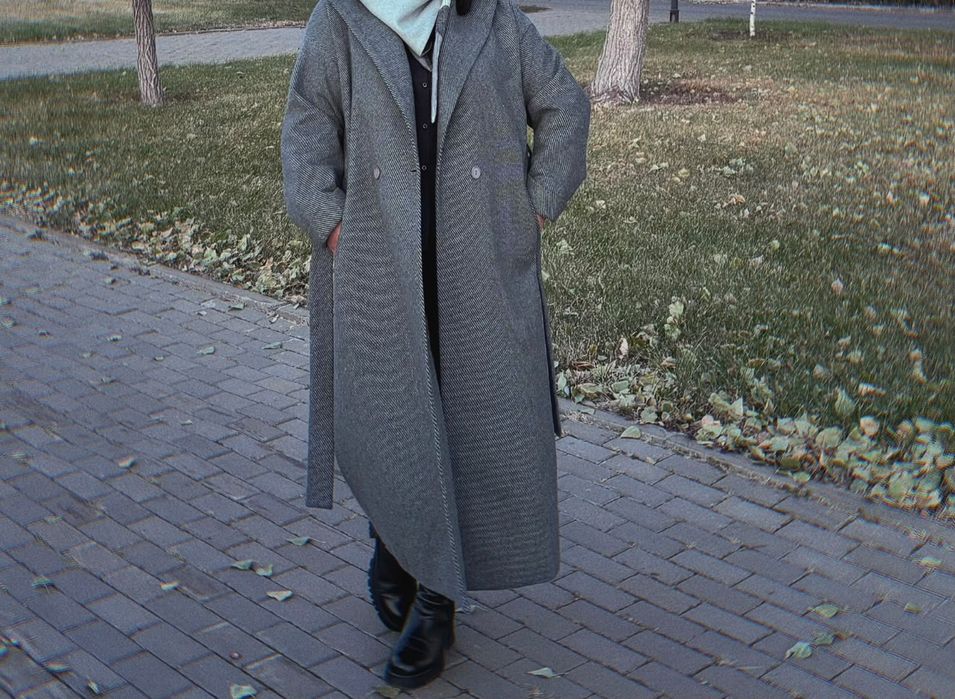 Продам стильное шерстяное пальто!