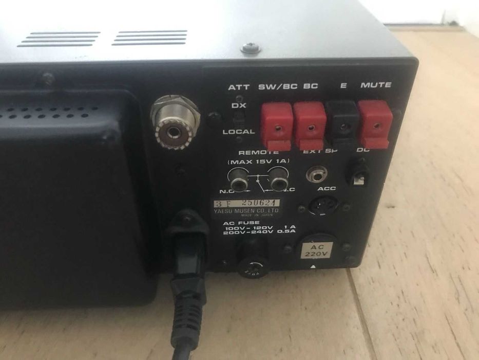 Receptor radio Yaesu FRG 7700