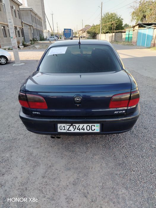 Продам Опель омега б 3литровый 99года автомат