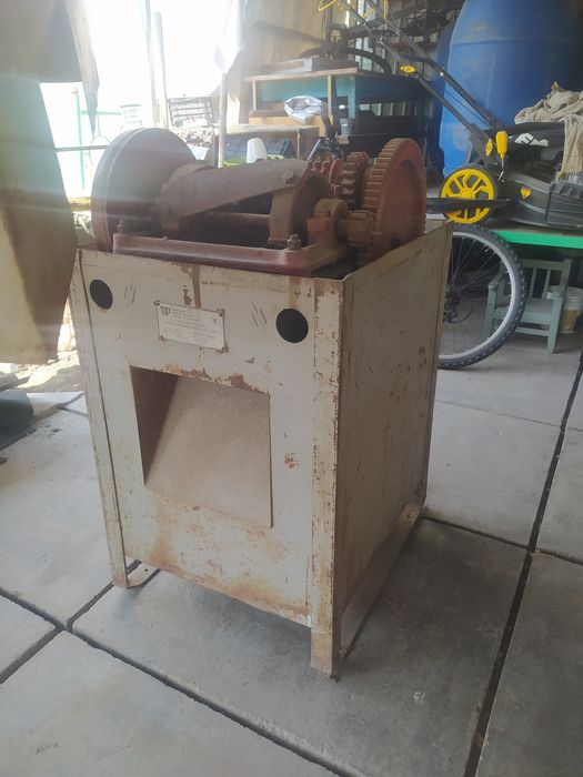 Соломо сено резка с электроприводом