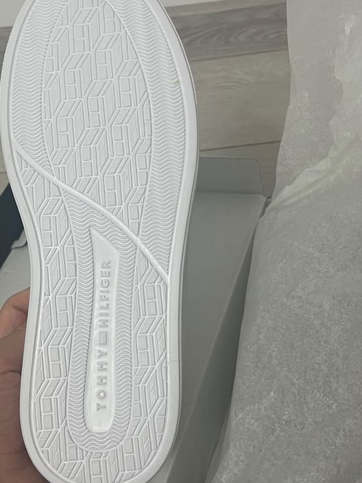 Tommy Hilfiger White Sneakers 40 EU