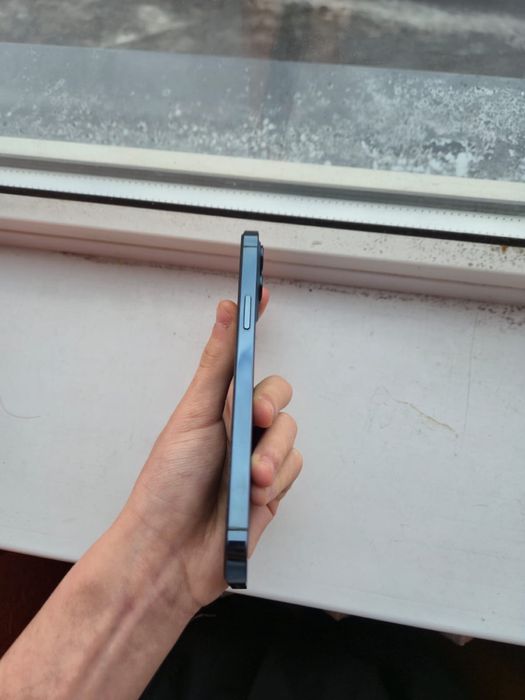 Продам айфон 12 про макс