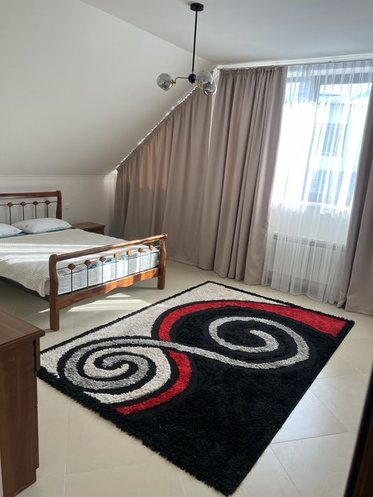 Сдается двухэтажный коттедж с сауной