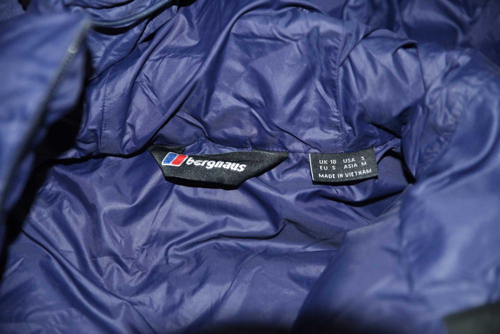 Berghaus оригинална дамска пухенка М размер