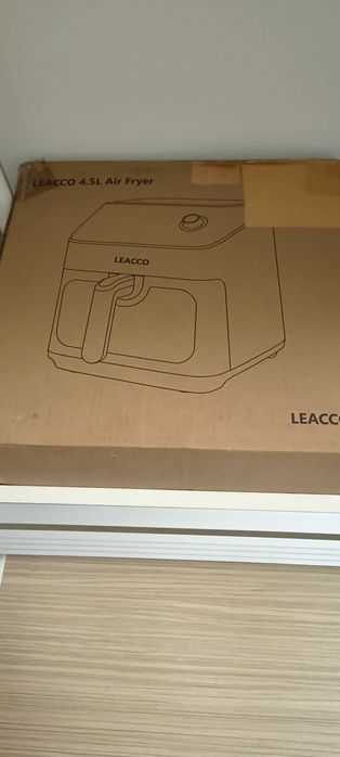 Vand air fryer Leacco nou