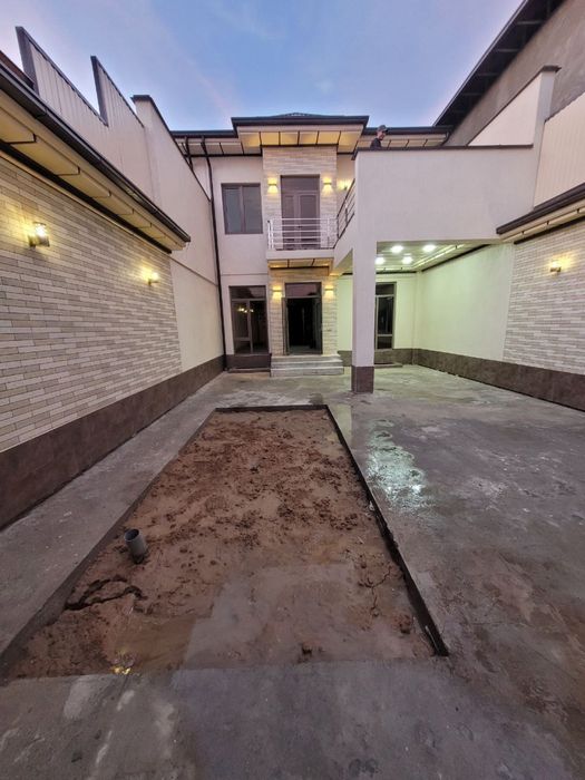 Продается коттедж на Юнусабадском районе