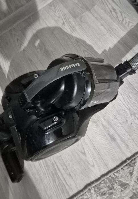 Продается пылесос Samsung