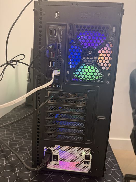 Setup Gaming Complet  — RTX 3080 / Ryzen 7 9700X / 32GB DDR5 + Monitor Samsung Odyssey G7