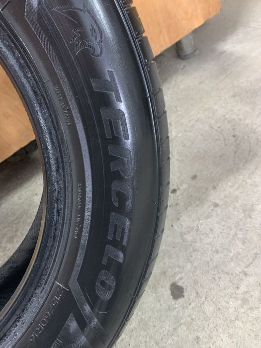 Продам шины R16 215/60