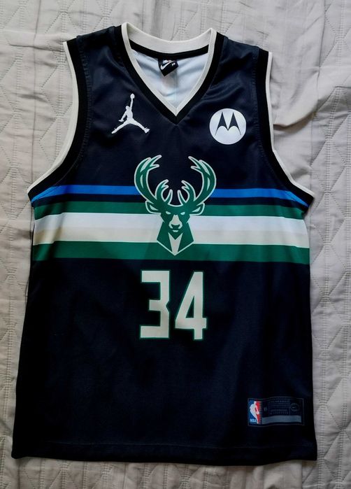 Set Jordan Maiou+Pantalon Scurt Baschet Giannis Antetokunmpo Celtics