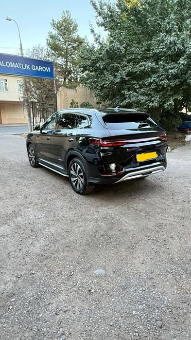 BYD CHEMPION 605 sotiladi
