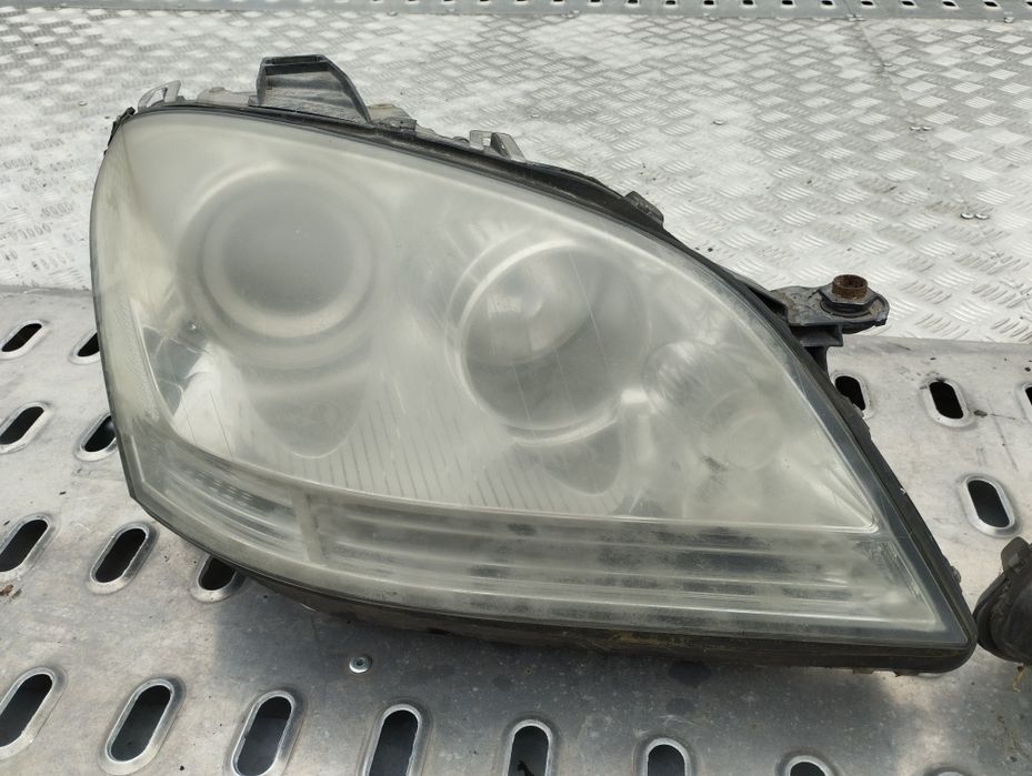 Фарове ляв и десен Мерцедес МЛ W164 / фар Mercedes ML