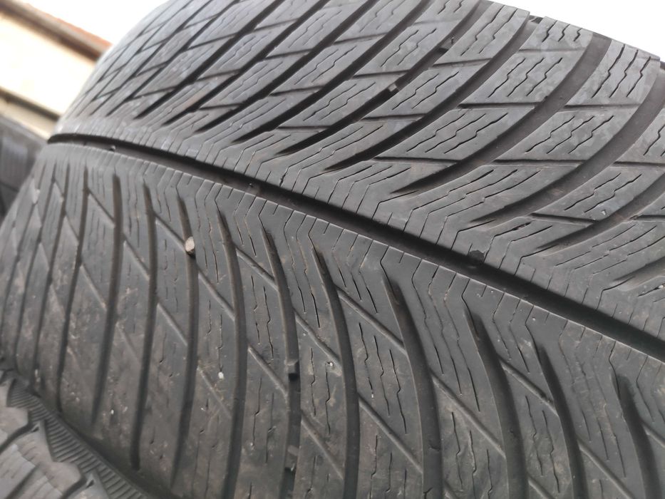 2бр Зимни гуми 245 45 18 - Michelin - DOT 2022
