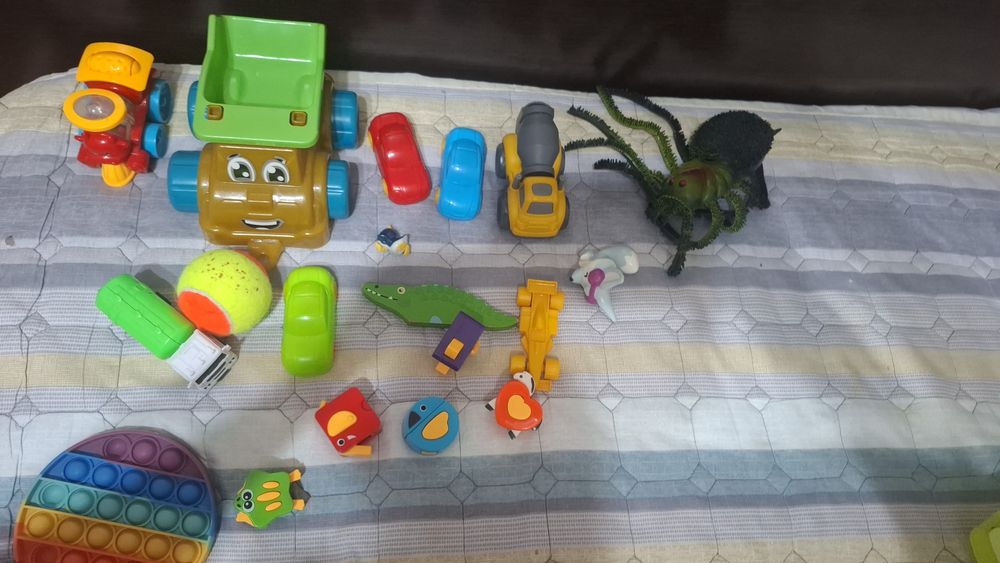 Срочно продам детские игрушки