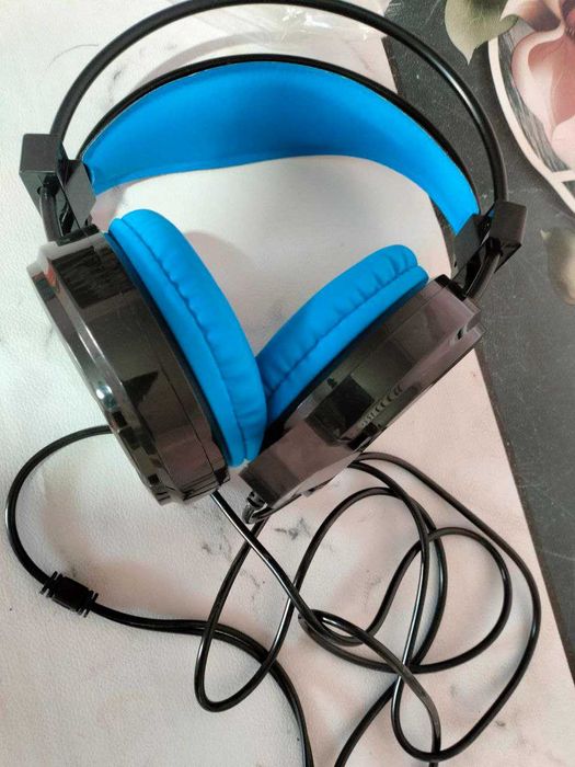 Arzon Orginal Naushnik sotiladi igratekalar uchun juda yaxshi