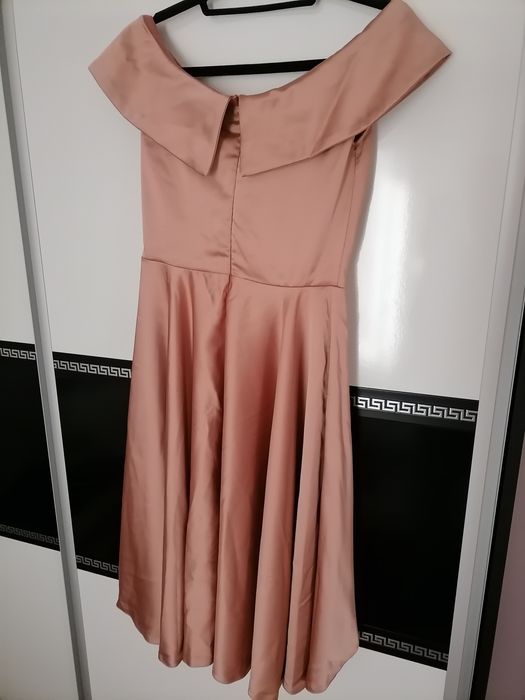 Рокля сатен пепел от рози