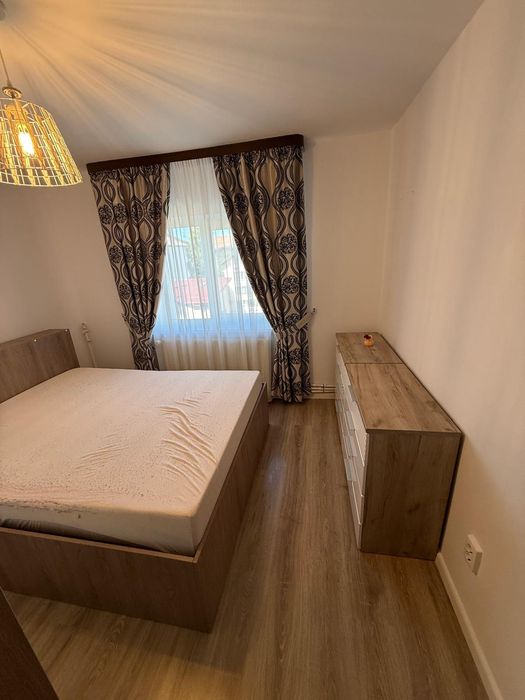 Închiriez apartament 2 camere zona Obcinelor